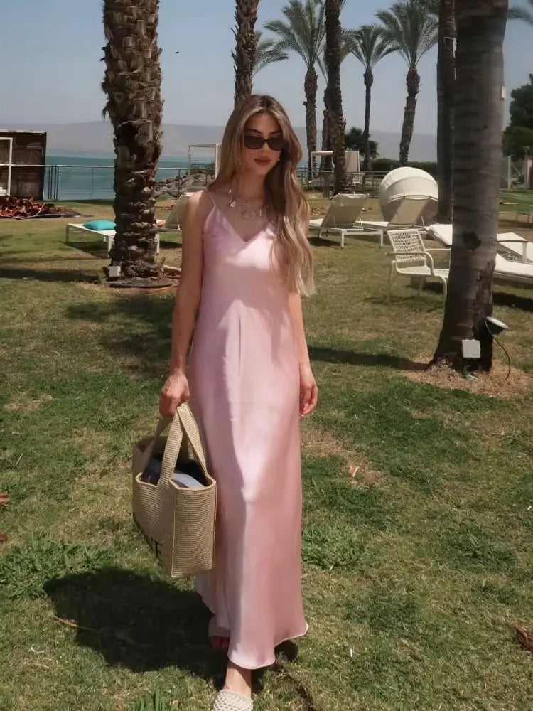 Gwen Elegant Summer V Neck Dress