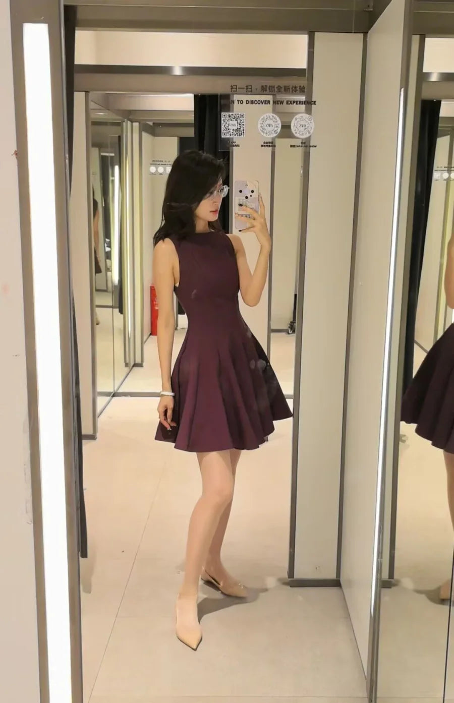 Clara Wide Swing Sleeveless Dress