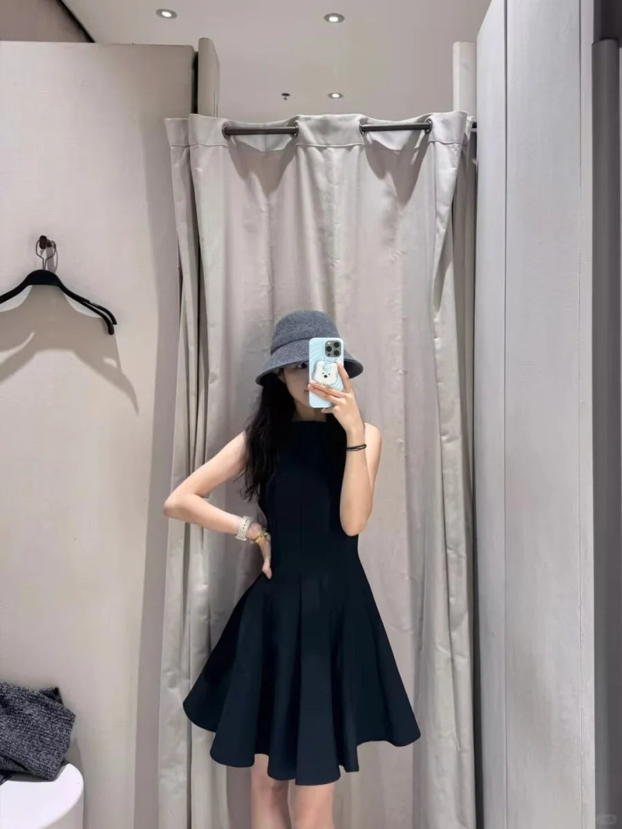 Clara Wide Swing Sleeveless Dress